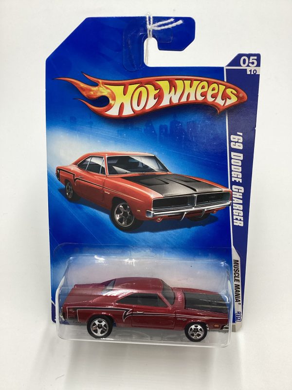 2009 Hot Wheels #081 69 Dodge Charger Red 59E Fashion