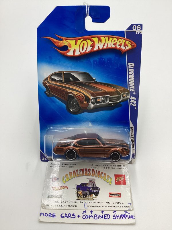 2009 Hot Wheels #082 Olds 442 Brown 54H Fashion