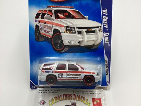 2009 Hot Wheels #108 07 Chevy Tahoe Fire Dept. White 17C Discount