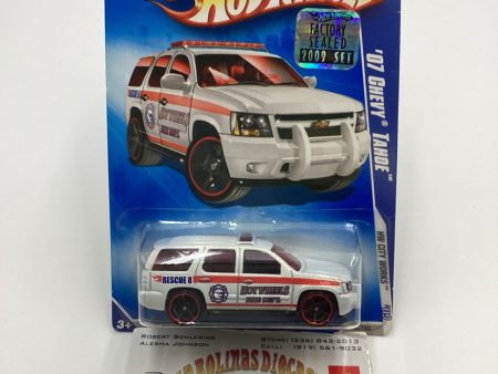 2009 Hot Wheels #108 07 Chevy Tahoe Fire Dept. White 17C Factory Sealed For Cheap