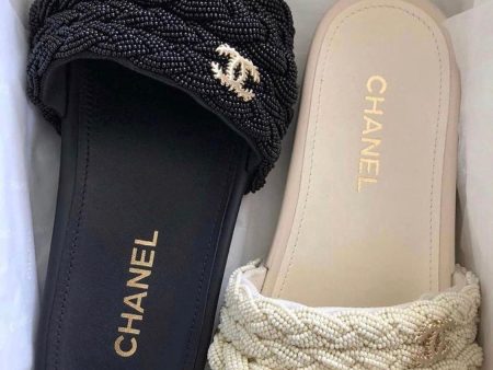 Chanel Pearl & Lambskin Woven Mule Slides (Black) For Sale