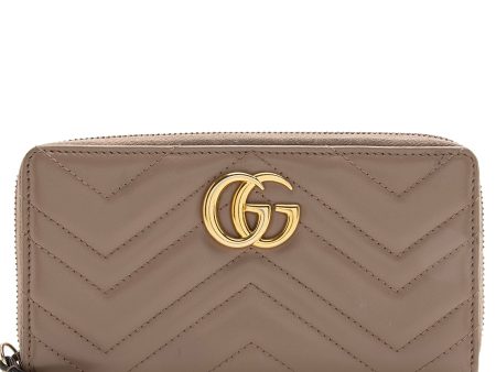 Gucci Matelasse Leather GG Marmont Zip Wallet Fashion